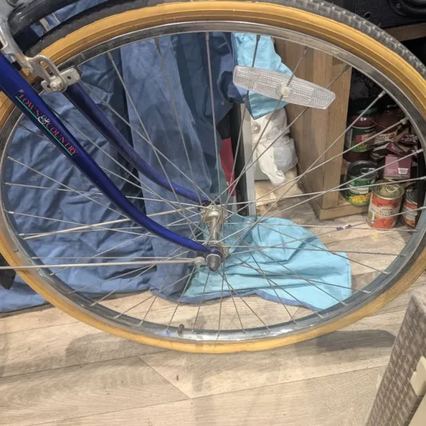 Universal town and country gents bicycle 3 speed