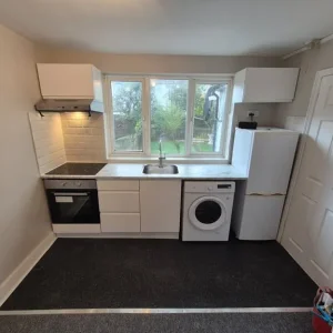 1 Bed Flat, The Ridgeway, NW9