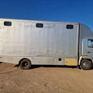 Horsebox 7.5t HB403 or HB506 swap - Image 4