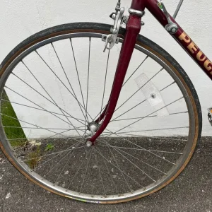 Vintage Peugeot Road Bike - Image 2