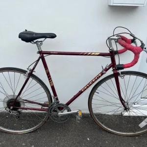 Vintage Peugeot Road Bike - Image 4