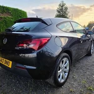 Vauxhall Astra GTC Turbo 1.4T 2012 manual hatchback - Image 3