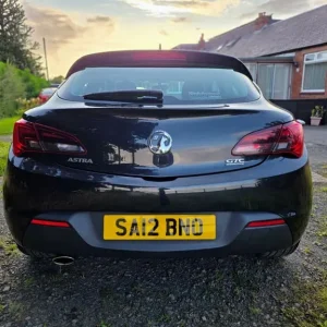 Vauxhall Astra GTC Turbo 1.4T 2012 manual hatchback - Image 4
