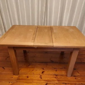 Solid Oak Expandable Table