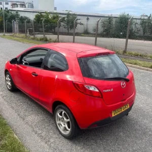 Mazda 2 2009 1.3 Manual 3-door hatchback - Image 3