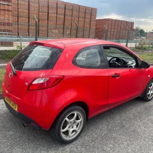 Mazda 2 2009 1.3 Manual 3-door hatchback - Image 4