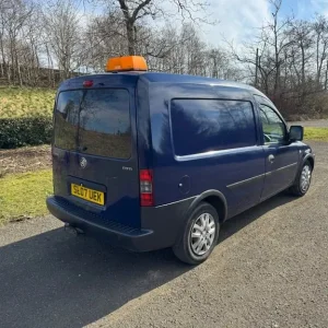 Vauxhall Combo 1700 CDTI 1.3L Ecotec 4 – Diesel work van with tow bar - Image 5