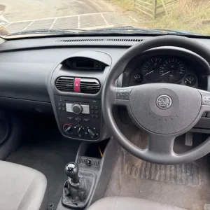 Vauxhall Combo 1700 CDTI 1.3L Ecotec 4 – Diesel work van with tow bar - Image 7