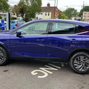 2022 Nissan Qashqai Acenta Premium 1.3 DiG-T Hybrid - Image 4