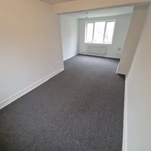 3 BEDROOM FLAT IN EARLSTON, SCOTTISH BORDERS - Image 2
