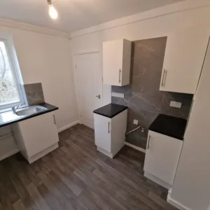 3 BEDROOM FLAT IN EARLSTON, SCOTTISH BORDERS - Image 5