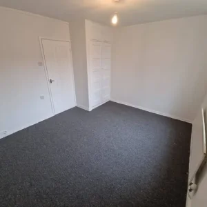 3 BEDROOM FLAT IN EARLSTON, SCOTTISH BORDERS - Image 8