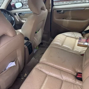 Volvo V70 Estate 2007 Manual 2400cc 5-door - Image 5