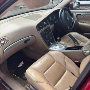 Volvo V70 Estate 2007 Manual 2400cc 5-door