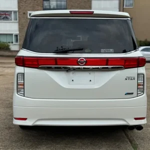 2013 Nissan Elgrand Highway Star 2.5L Auto Petrol 7-Seater - Image 6