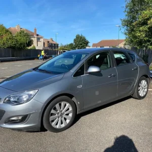 Vauxhall Astra J 1.7 Diesel EcoFlex SE - Image 2