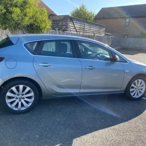 Vauxhall Astra J 1.7 Diesel EcoFlex SE