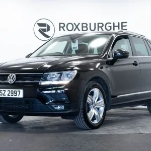 2020 Volkswagen Tiguan 2.0 TDI Diesel Manual 5-door SUV - Image 3