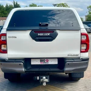 Toyota Hilux D-4D 204 Invincible X 4WD Double Cab with Truckman Top - Image 6