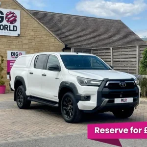 Toyota Hilux D-4D 204 Invincible X 4WD Double Cab with Truckman Top