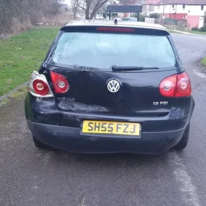 VOLKSWAGEN GOLF 1.6 FSI MANUAL 5 DOOR - Image 8