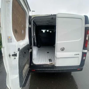Vauxhall Vivaro 1.6 Panel Van 2015 Manual - Image 8