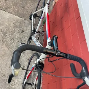 Carrera Karkinos adult road bike 54cm frame - Image 4