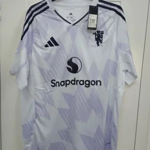 Man Utd shirts