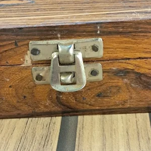 Vintage wooden trinket with floral design - Image 8