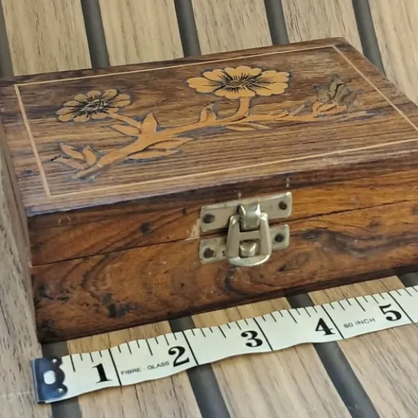 Vintage wooden trinket with floral design