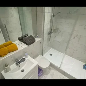 1 bedroom flat with garden and parking in Whalley Range, Rutland, England - Image 4