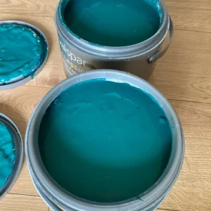 2 X 2.5L VALSPAR PAINT - Image 3