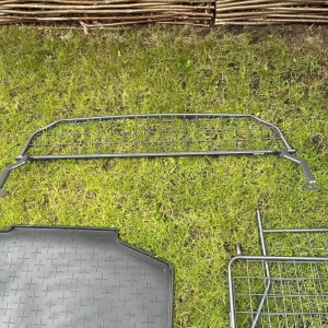 Skoda Kamiq Trav-All complete dog guard