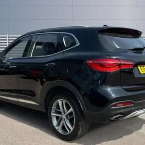 2022 MG HS 1.5 T-GDI Excite 5-door hatchback - Image 2