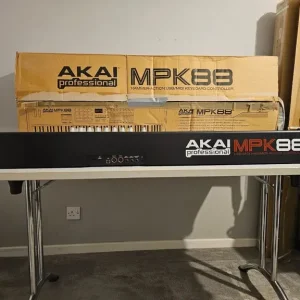 Akai MPK88 Keyboard Controller Full Weighted USB Midi Piano - Image 2