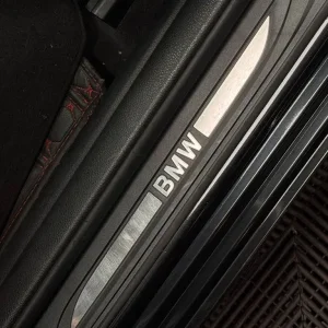 2016 BMW 5 Series 520d SE Auto Euro 6 - Image 2