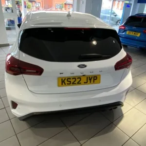 2022 Ford Focus 1.0T EcoBoost ST-Line Hatchback - Image 5