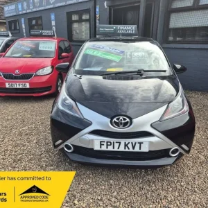 2017 Toyota Aygo 1.0 VVT-i X-Play 5-door Hatchback - Image 3