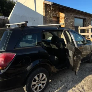 2005 Vauxhall Astra Estate manual 1.6L - Image 7