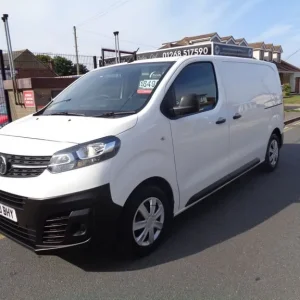 2020 Vauxhall Vivaro 1.5 Turbo D 2700 Edition Panel Van 5DR Diesel L1 - Image 3
