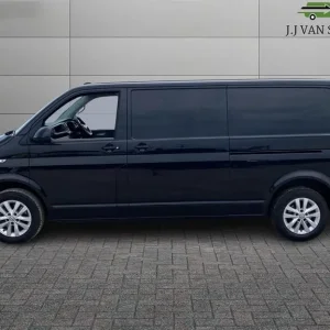 2022 Volkswagen Transporter 2.0 TDI Highline FWD LWB Diesel Manual - Image 8
