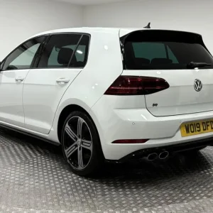 2019 Volkswagen Golf 2.0 TSI R DSG 4Motion Euro 6 5-door hatchback - Image 5