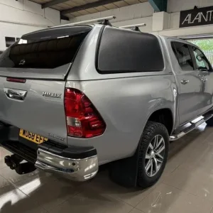 2018 Toyota Hilux 2.4 D-4D Invincible X Double Cab 4WD - Image 6