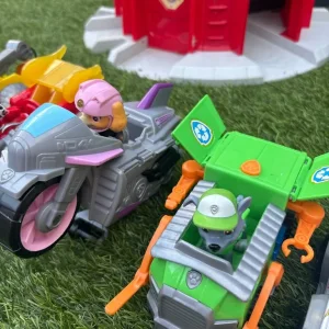 Paw Patrol Tower with cars and characters - Image 3