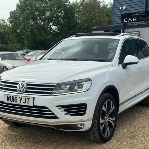 2016 Volkswagen Touareg R-Line Estate