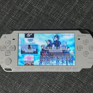 PSP 2000 White - Image 2