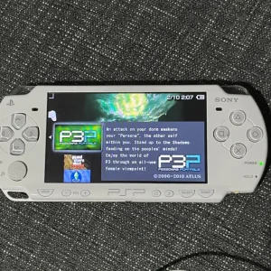 PSP 2000 White - Image 3