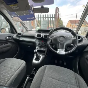 2016 Citroen C3 Picasso 1.6 BlueHDi Euro 6 5-door MPV Diesel Manual - Image 2