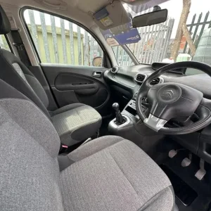 2016 Citroen C3 Picasso 1.6 BlueHDi Euro 6 5-door MPV Diesel Manual - Image 4