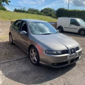 Seat Leon hatchback 2004 manual 1896cc 5-door - Image 3